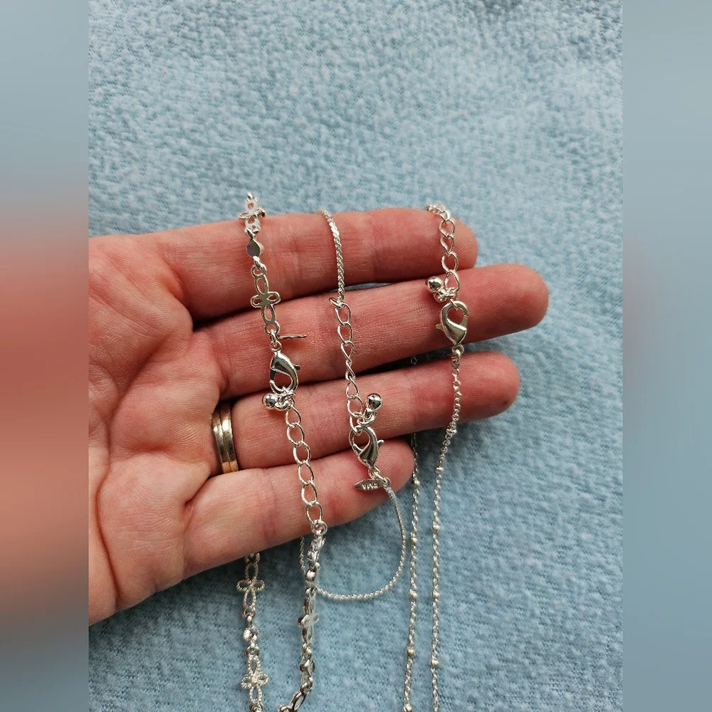 Avon Set Of Three Shimmering Anklets Set, Silvertone, Rhinestones, NIB - Picture 9 of 13